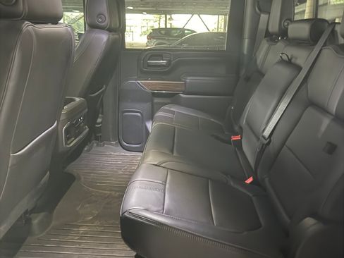 Used 2022 Chevrolet Silverado 2500 High Country image 8