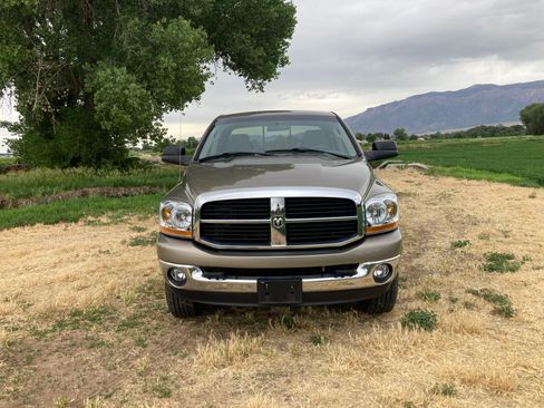 Used 2006 Dodge Ram 2500 Truck SLT w/ Quad Cab Big Horn Value Group AWD/4WD image 11