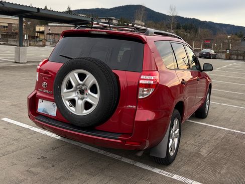 Used 2009 Toyota RAV4 4WD V6 image 4