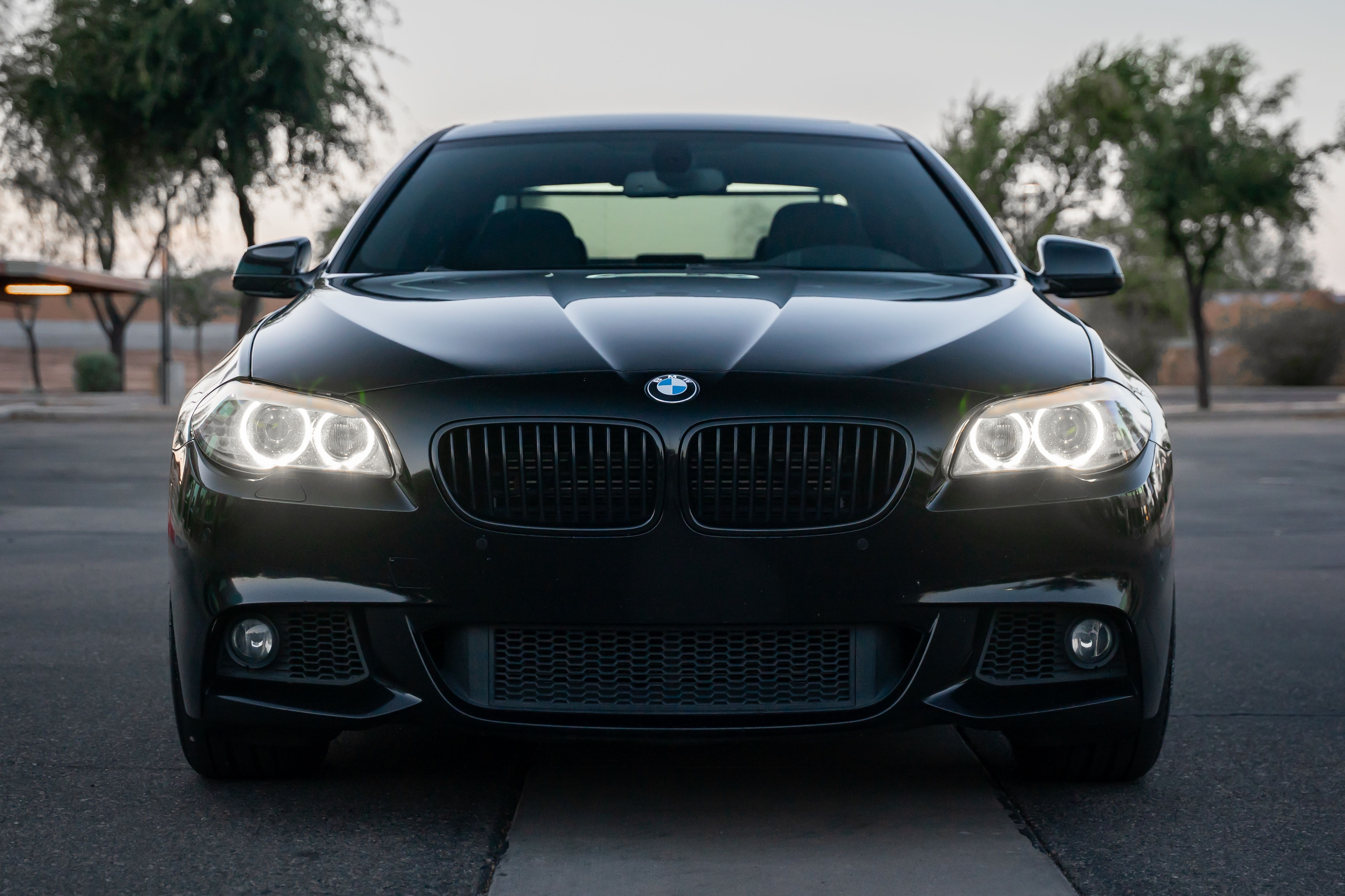 Used 2011 BMW 550i Sedan RWD image 32