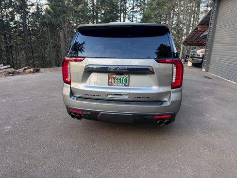 Used 2023 GMC Yukon XL Denali Ultimate image 5