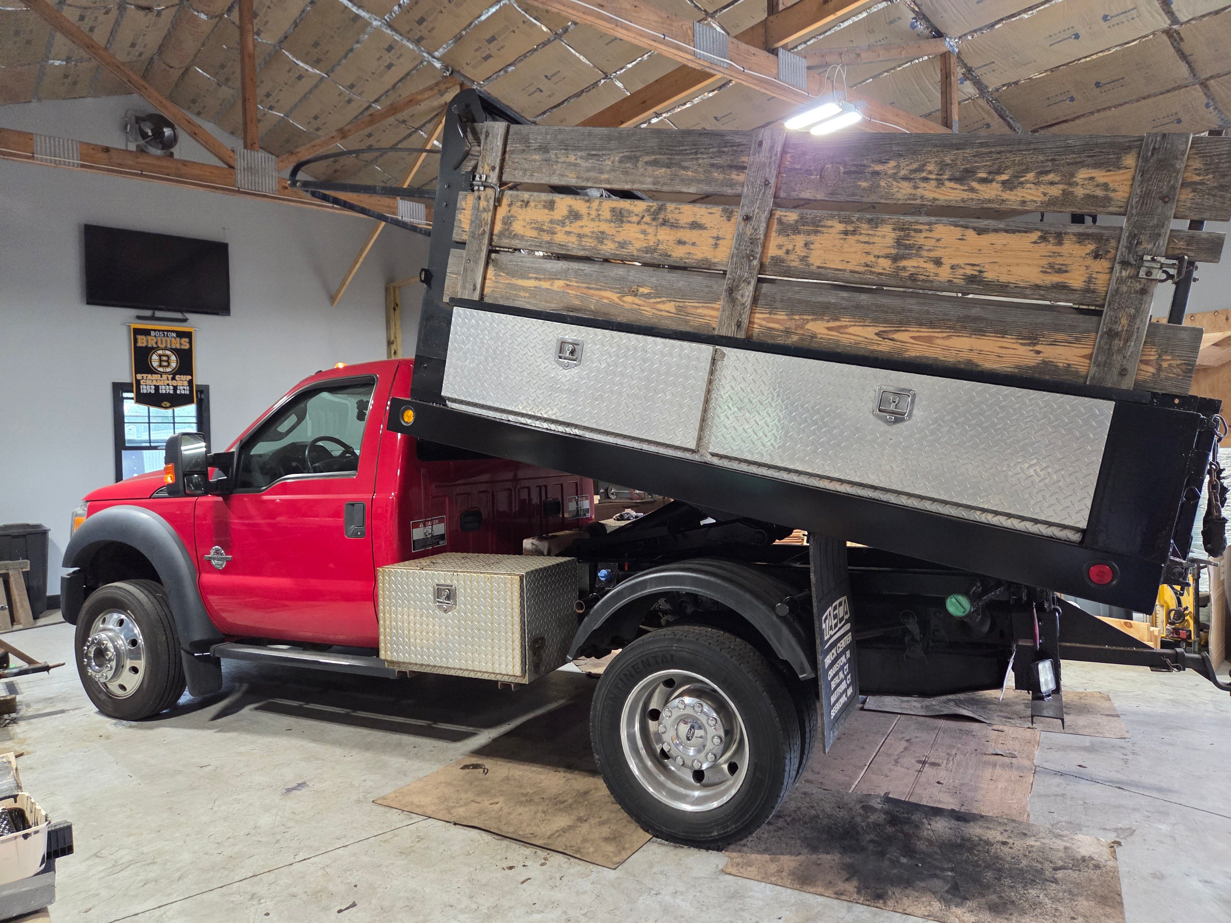 Used 2013 Ford F550 4x4 Regular Cab Super Duty w/ Payload Upgrade Pkg image 6