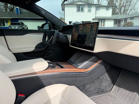 Used 2021 Tesla Model S Long Range image 8