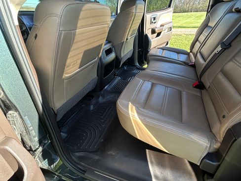 Used 2018 GMC Sierra 2500 Denali w/ Duramax Plus Package image 16