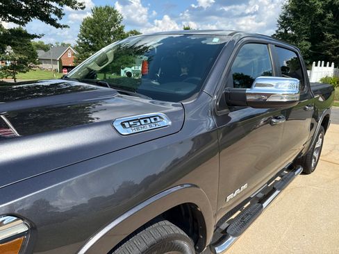 Used 2020 RAM 1500 Laramie image 9