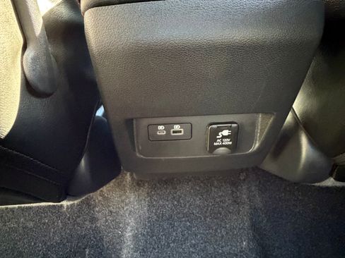 Used 2023 Nissan Frontier PRO-4X w/ Pro-4X Premium Package AWD/4WD image 28