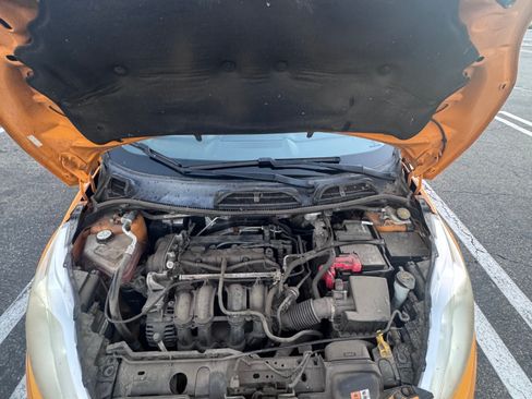 Used 2012 Ford Fiesta SES FWD image 15