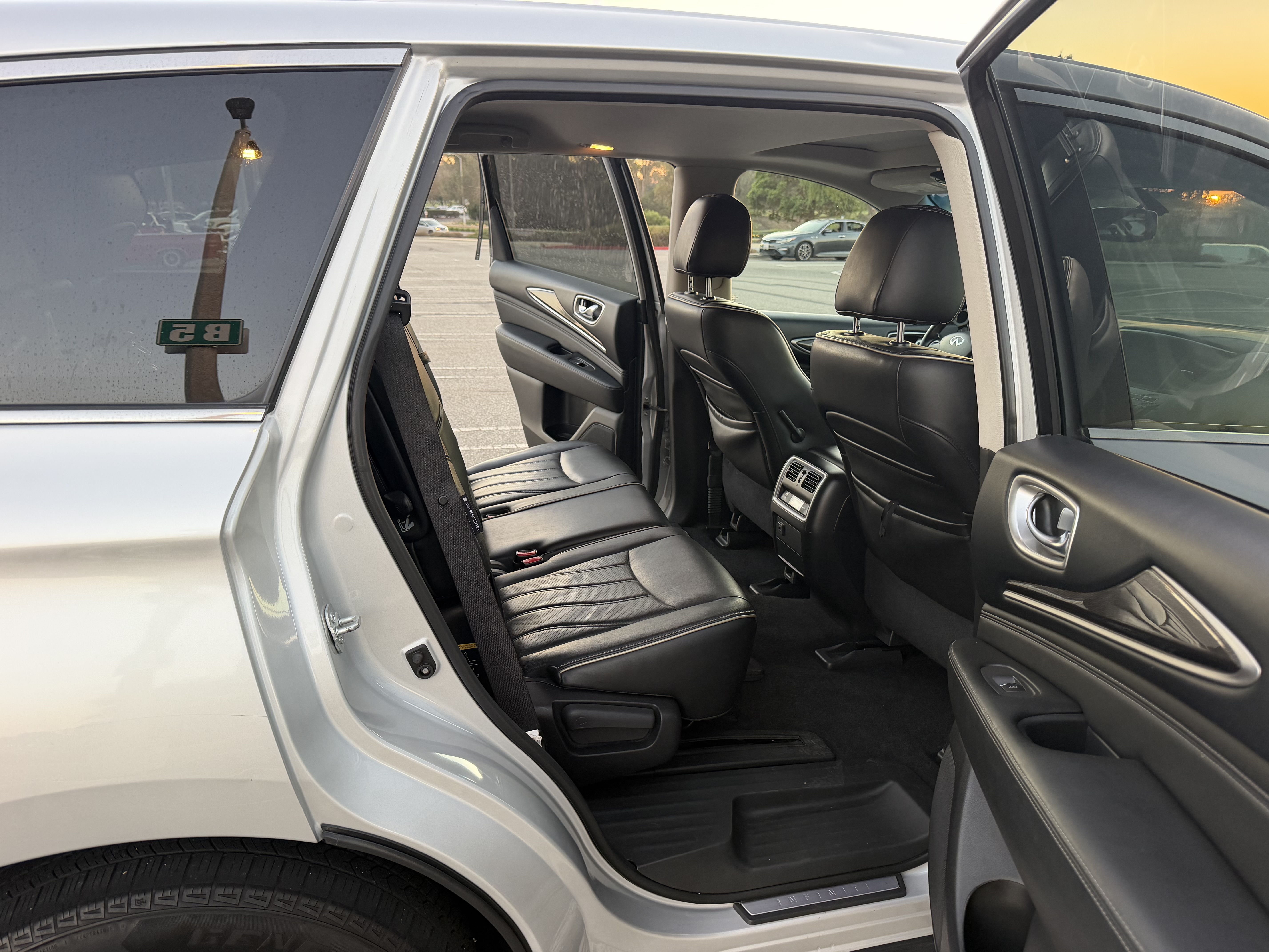 Used 2018 INFINITI QX60 Luxe AWD/4WD image 13