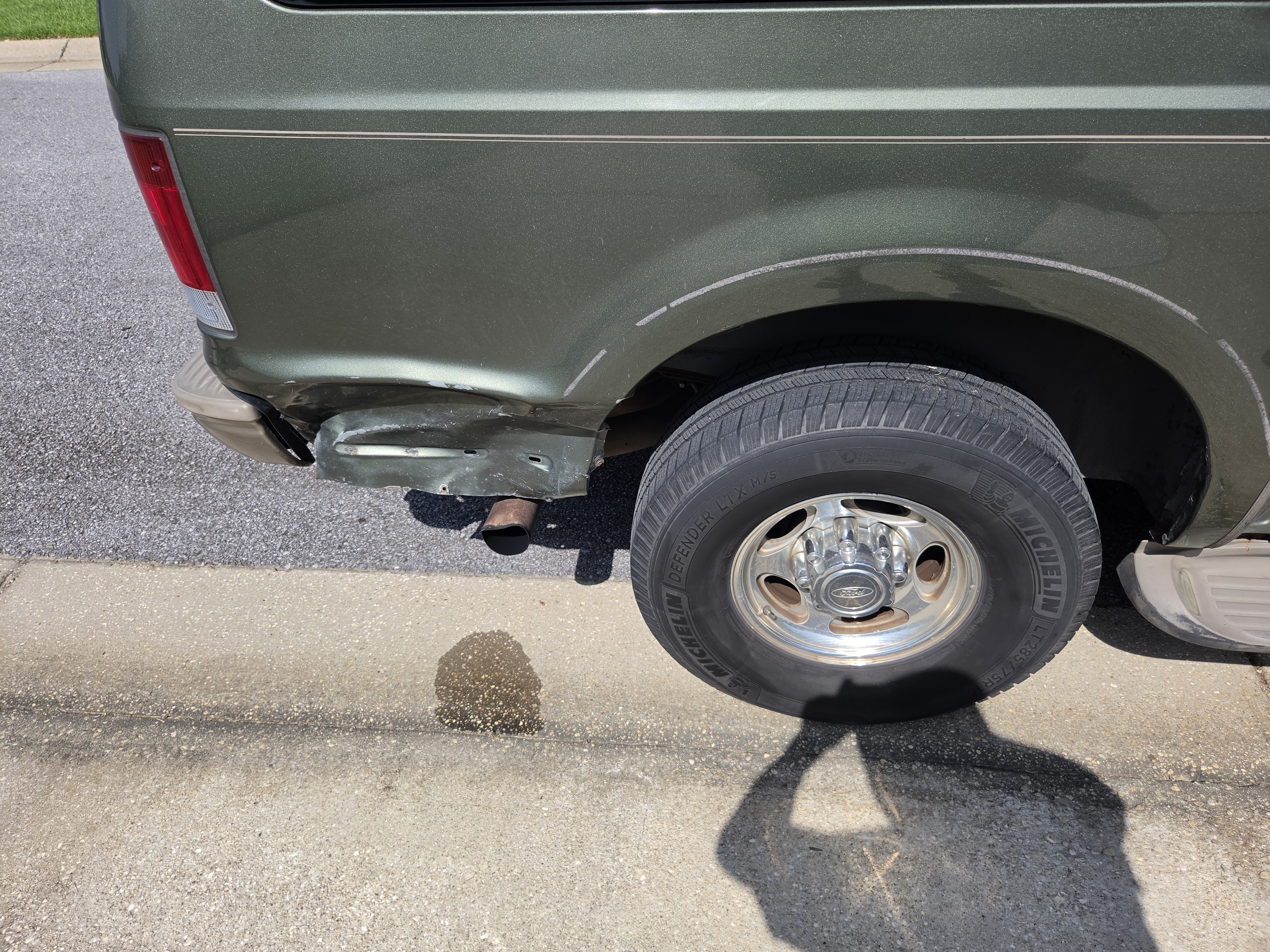 Used 2004 Ford Excursion Eddie Bauer AWD/4WD image 28