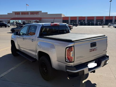Used 2016 GMC Canyon SLE w/ All Terrain Package image 4