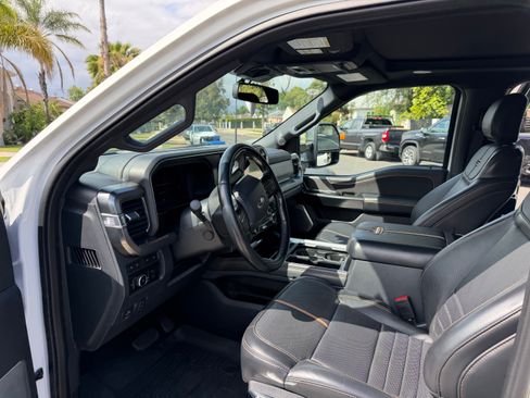 Used 2023 Ford F250 Platinum AWD/4WD image 9