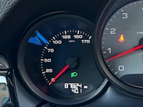 Used 2016 Porsche Macan S image 10