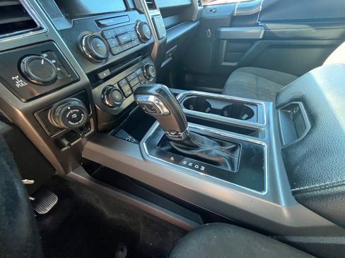 Used 2018 Ford F150 XLT w/ Equipment Group 302A Luxury image 12