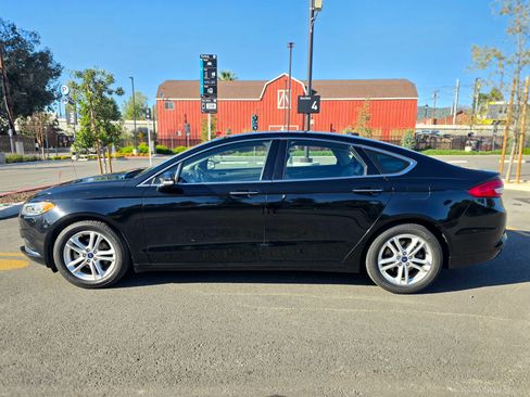 Used 2018 Ford Fusion SE w/ Equipment Group 602A image 5