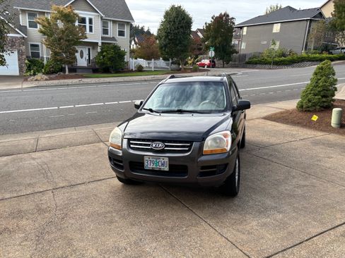 Used 2006 Kia Sportage LX image 2