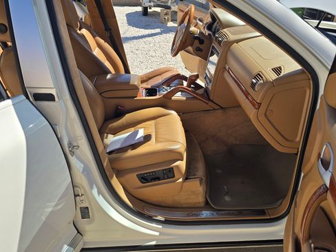 Used 2006 Porsche Cayenne Turbo S image 9