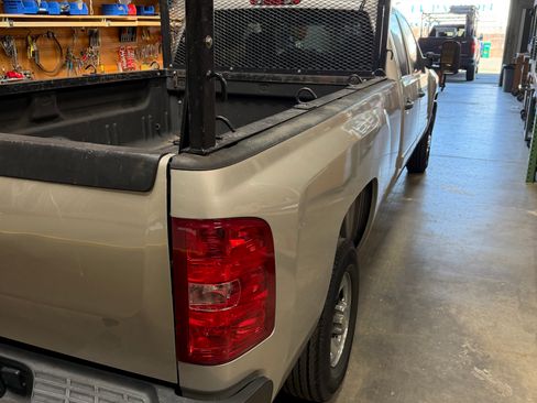 Used 2007 Chevrolet Silverado 2500 LT RWD image 11