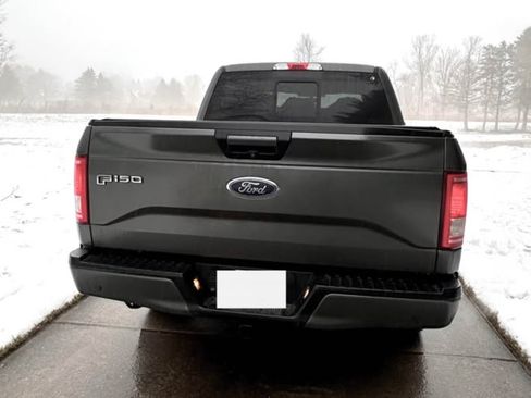 Used 2017 Ford F150 XLT w/ Equipment Group 302A Luxury image 5