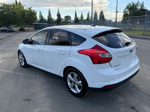 Used 2014 Ford Focus SE FWD image 5