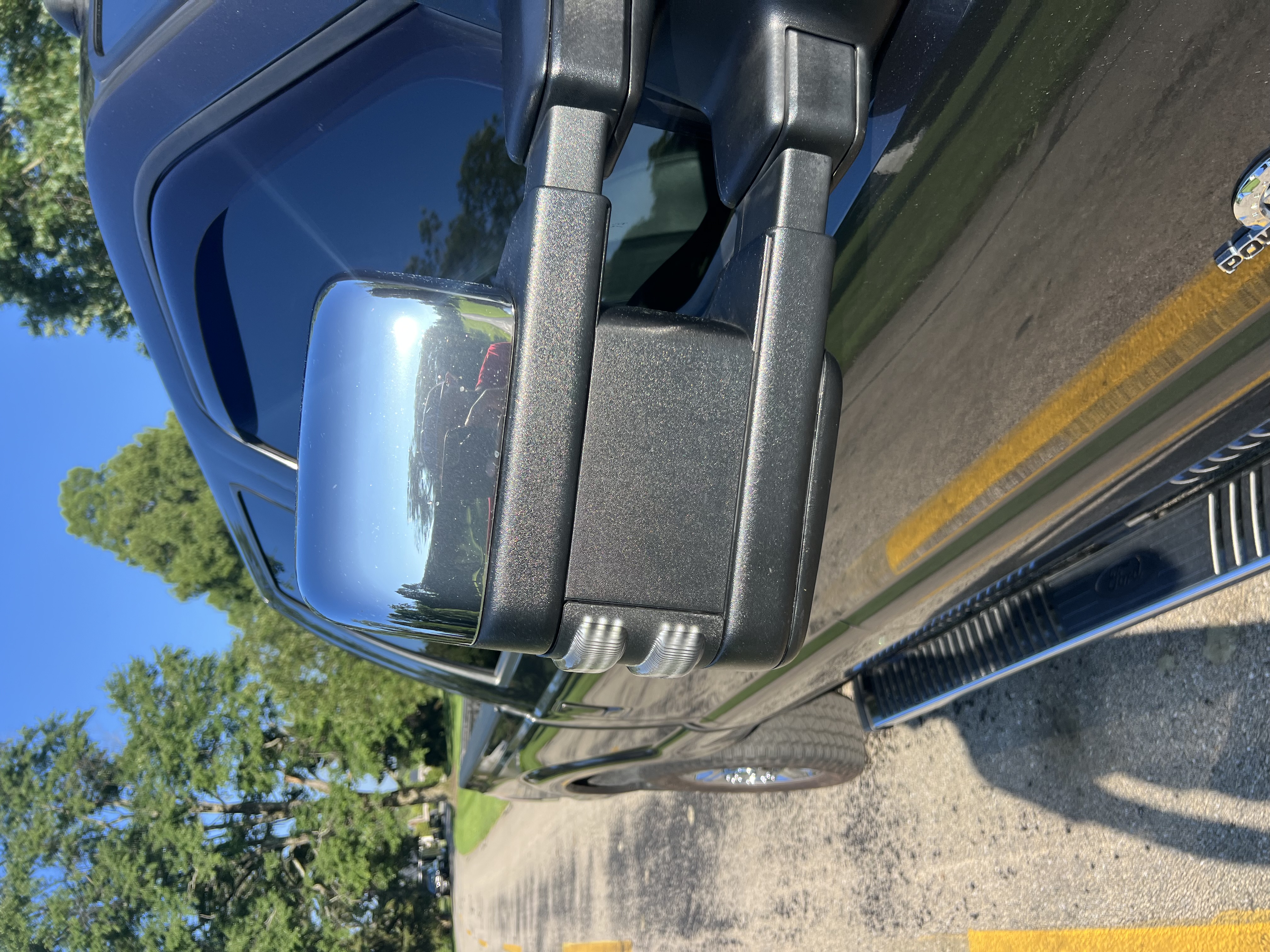 Used 2016 Ford F350 Lariat w/ Lariat Ultimate Package AWD/4WD image 9
