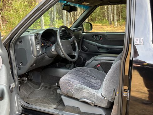 Used 1998 GMC Sonoma SLS w/ Highrider Suspension Pkg image 15