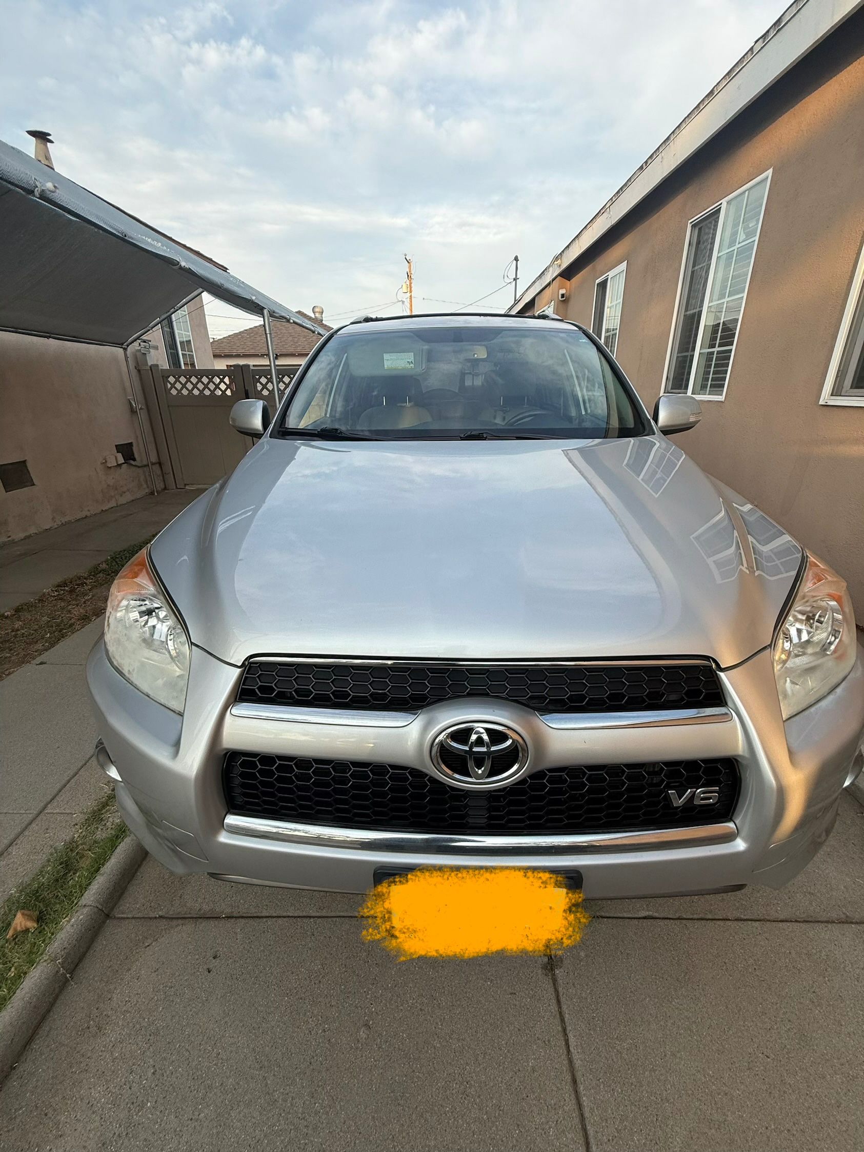 Used 2012 Toyota RAV4 Limited w/ Navigation Value Pkg AWD/4WD image 1