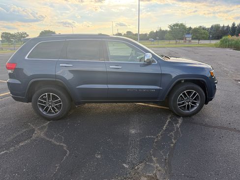 Used 2019 Jeep Grand Cherokee Limited w/ Luxury Group II AWD/4WD image 8