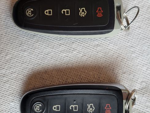 Used 2015 Ford Taurus Limited w/ Equipment Group 301A image 11