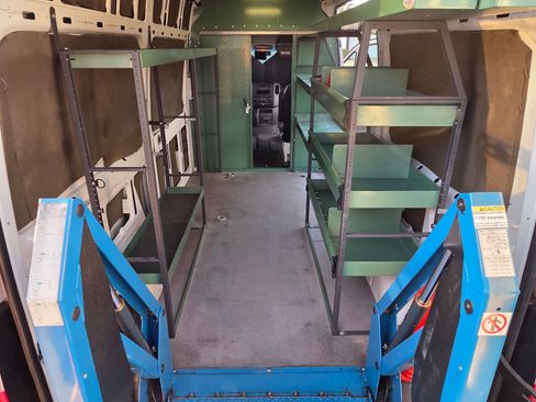 Used 2007 Dodge Sprinter 2500 image 12