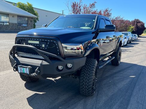 Used 2012 RAM 2500 ST w/ Chrome Appearance Group AWD/4WD image 5
