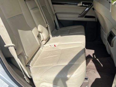 Used 2014 Lexus GX 460 Luxury w/ Driver Support Package AWD/4WD image 21