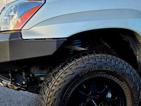 Used 2004 Lexus GX 470 image 8