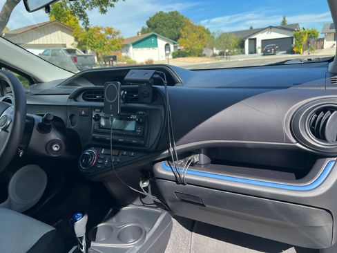 Used 2013 Toyota Prius C Two image 22