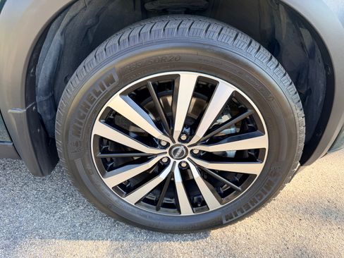 Used 2023 Nissan Pathfinder Platinum AWD/4WD image 28