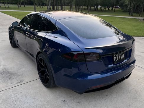 Used 2024 Tesla Model S Plaid image 9