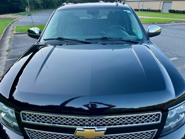 Used 2012 Chevrolet Avalanche LTZ RWD image 5