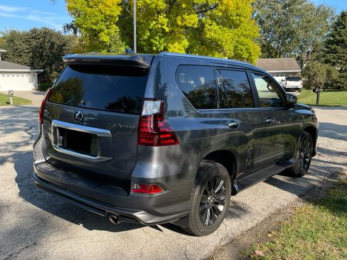 Used 2022 Lexus GX 460 Premium image 2
