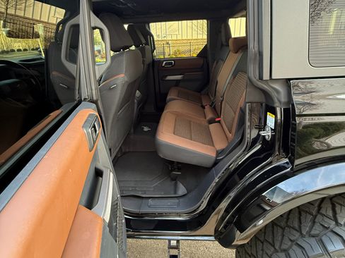 Used 2023 Ford Bronco Outer Banks image 15