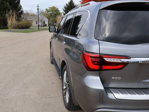 Used 2021 INFINITI QX80 Sensory w/ All-Season Package image 11