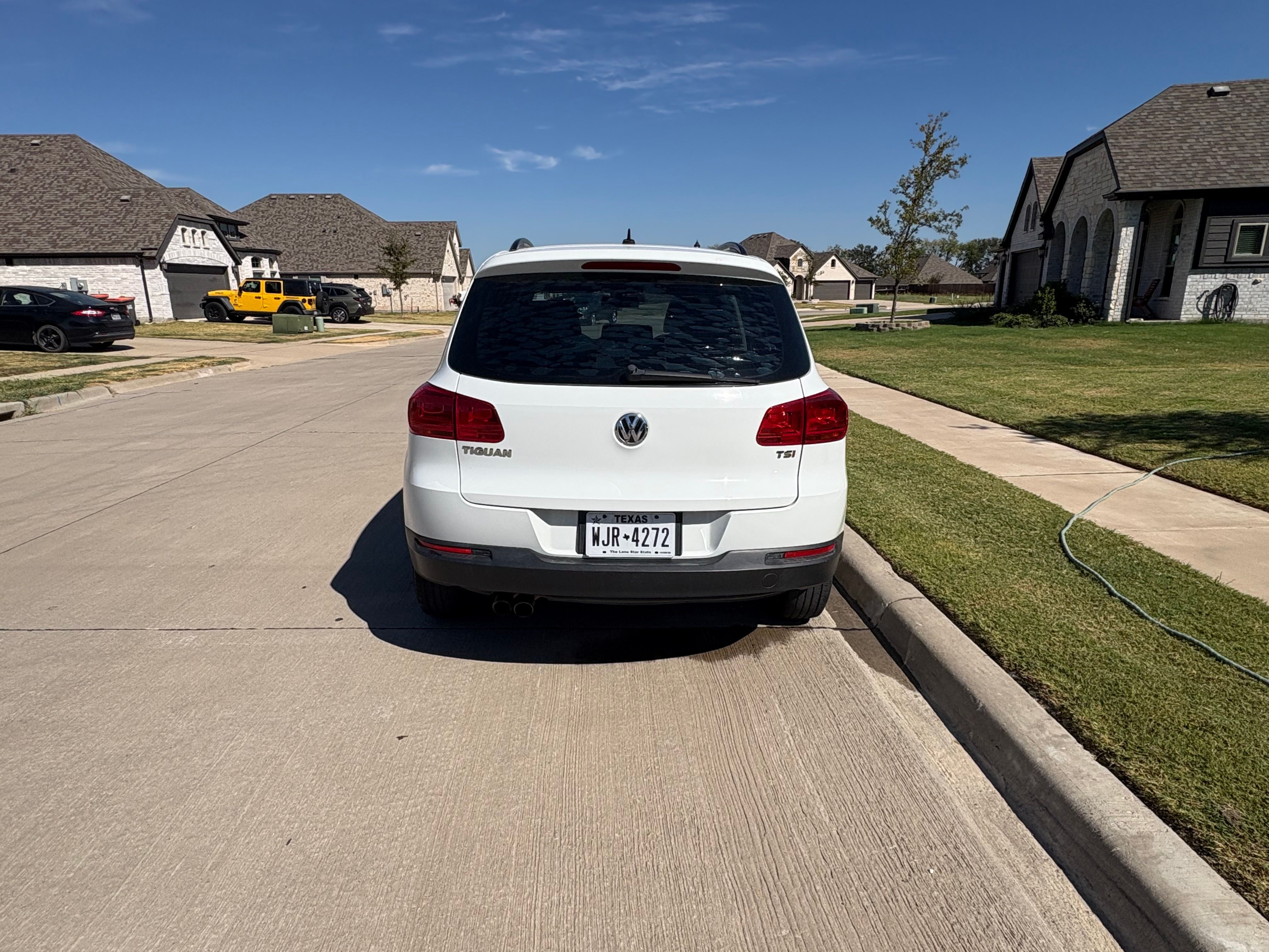 Used 2016 Volkswagen Tiguan S FWD image 6