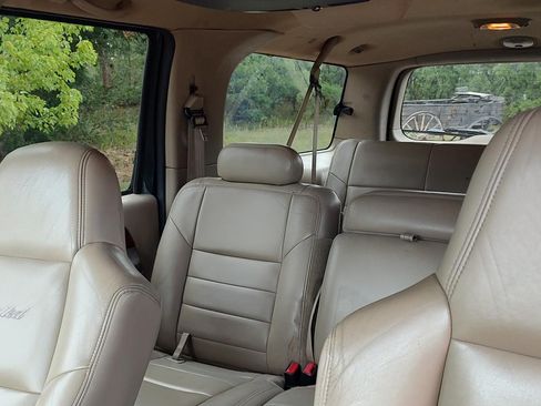 Used 2002 Ford Excursion XLT image 12