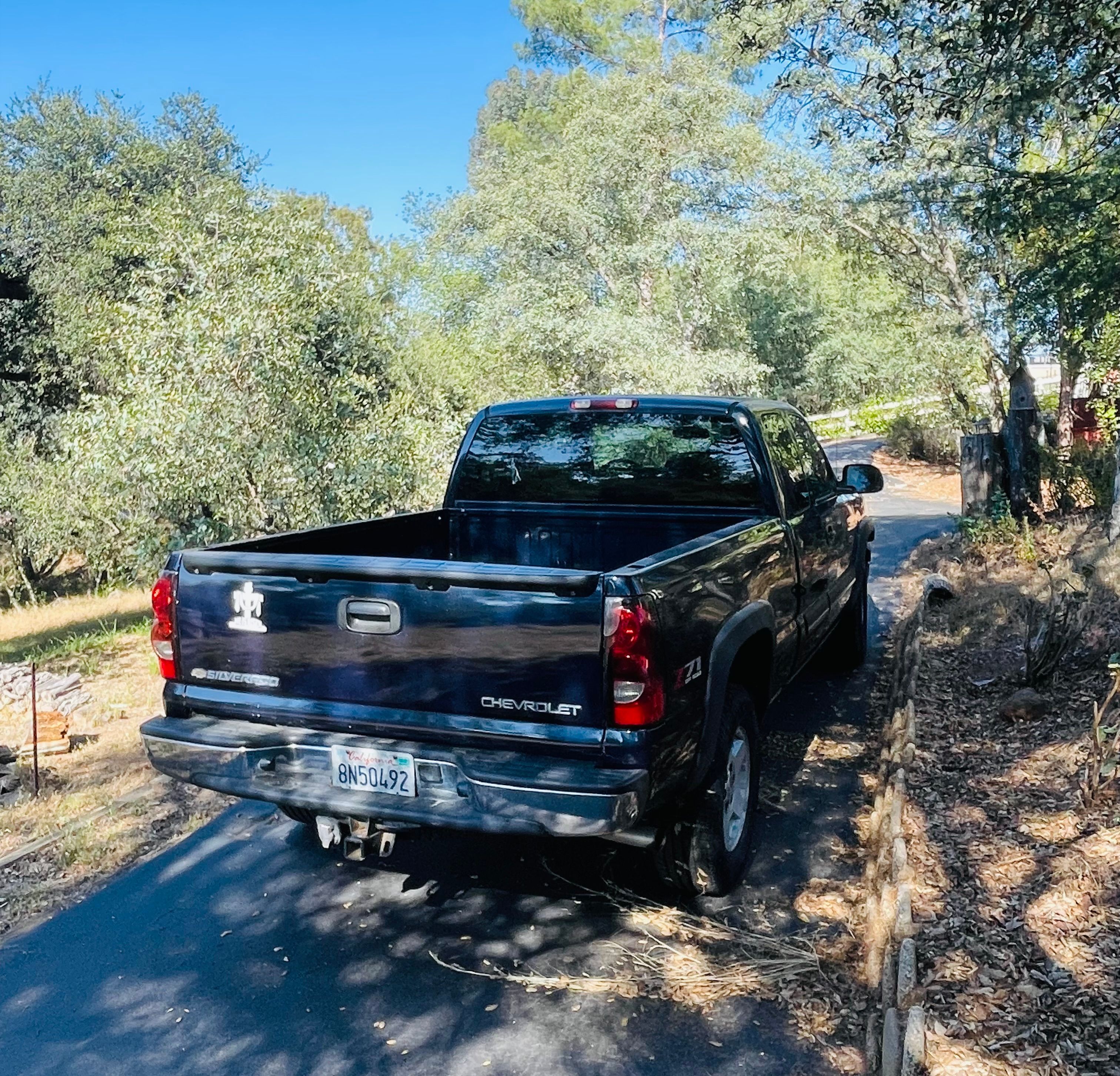 Used 2005 Chevrolet Silverado 1500 LS w/ Safe And Sound Package AWD/4WD image 1