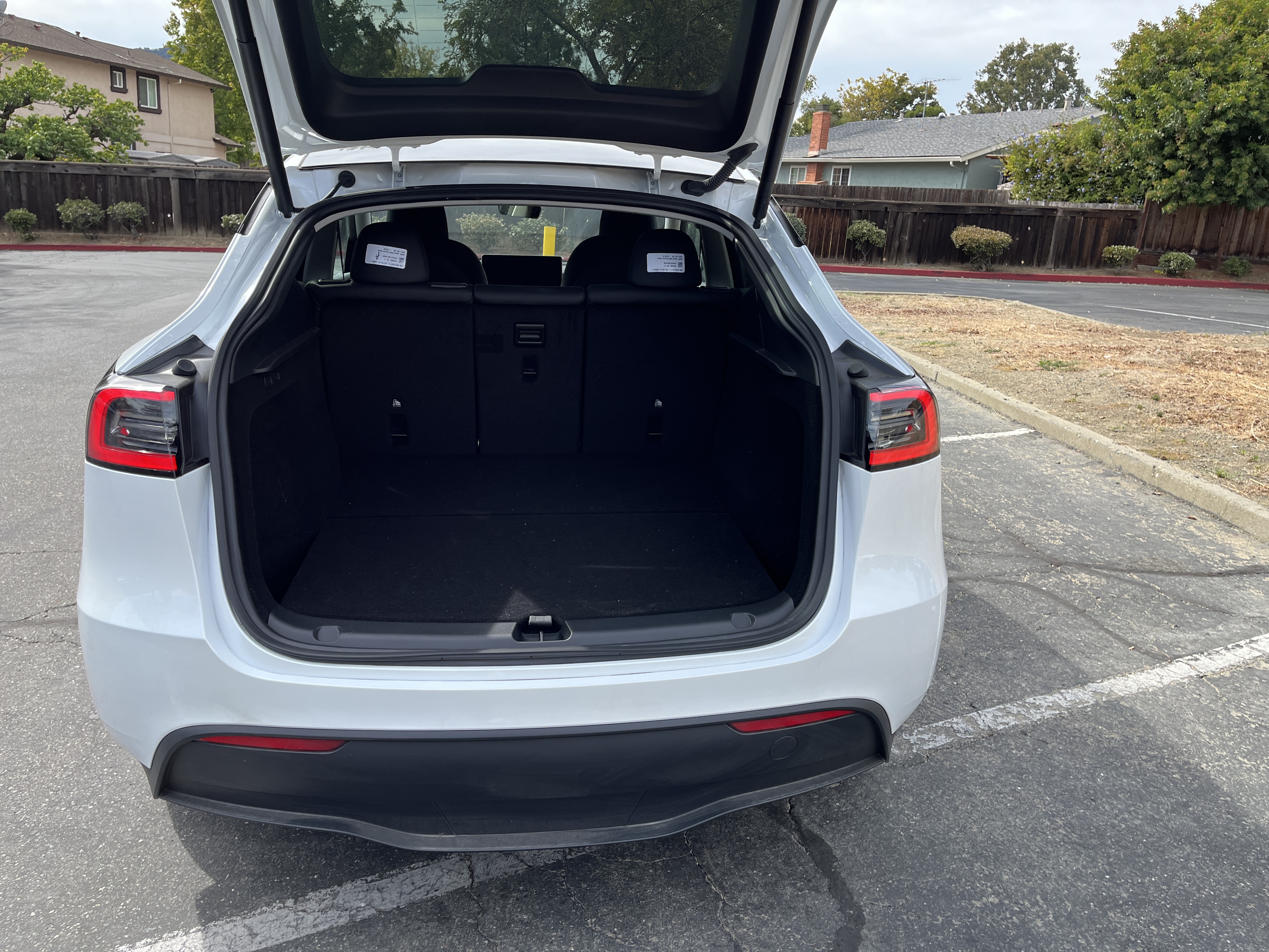 Used 2024 Tesla Model Y Long Range RWD image 6