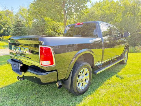 Used 2016 RAM 2500 Limited AWD/4WD image 9
