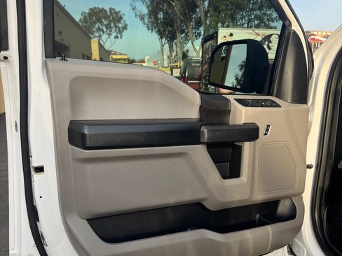Used 2018 Ford F150 XL w/ Equipment Group 101A Mid image 9