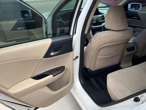 Used 2013 Honda Accord EX image 13