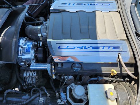 Used 2015 Chevrolet Corvette Stingray Coupe w/ 2LT Preferred Equipment Group image 11