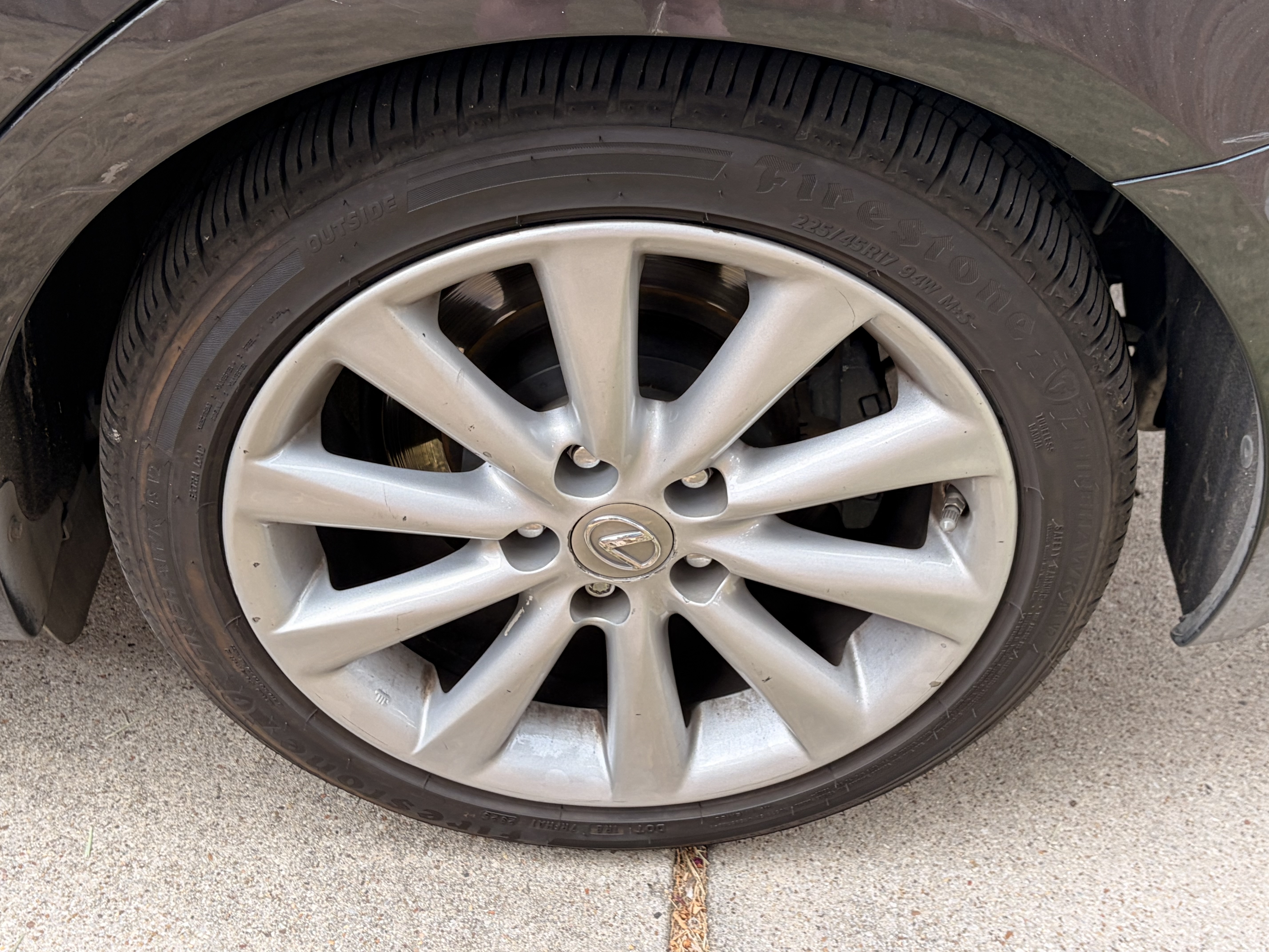 Used 2010 Lexus IS 350 w/ Preferred Accessory Package RWD image 18