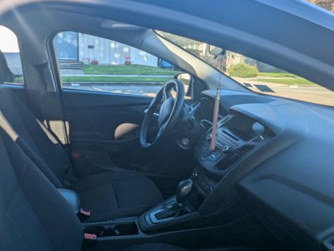 Used 2017 Ford Focus SE image 6