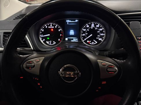 Used 2018 Nissan Sentra SV image 12